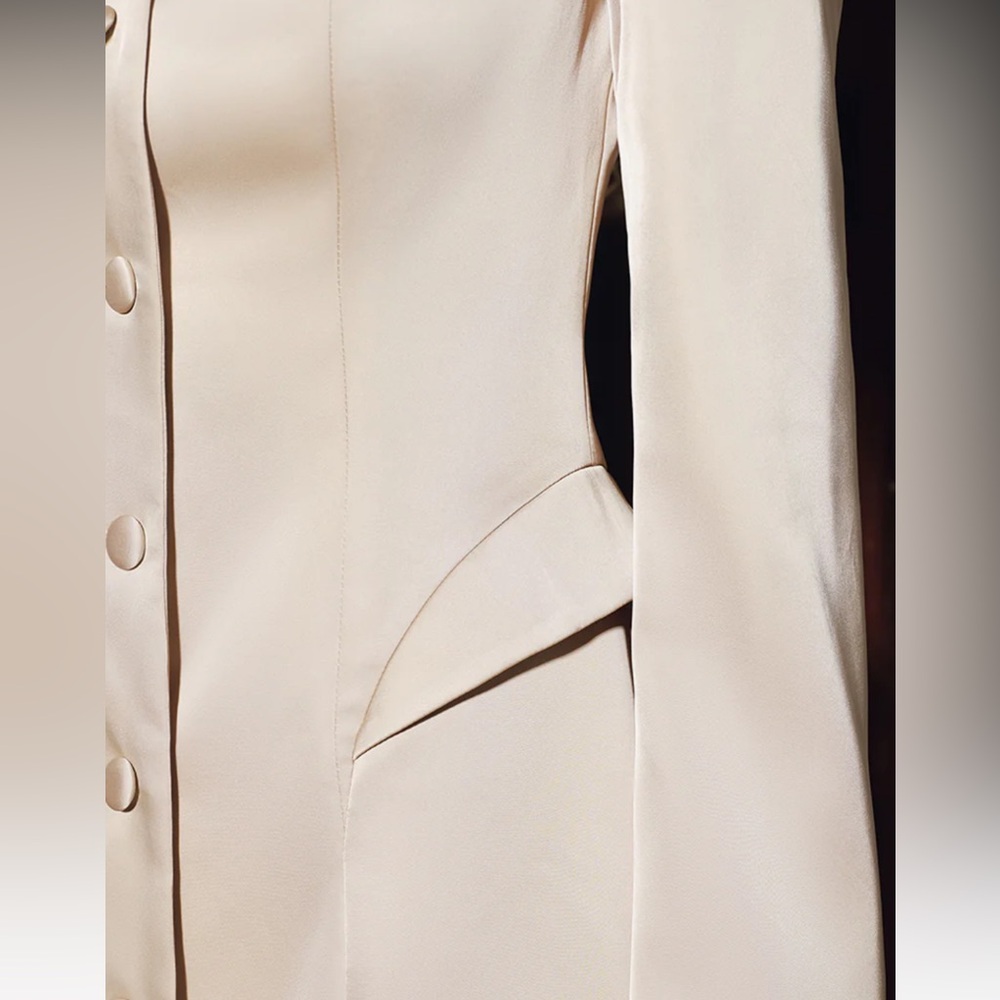 Commense Cream Satin Longline Blazer Dress - Picture 4 of 6